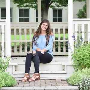 Meet your Posher, Olivia